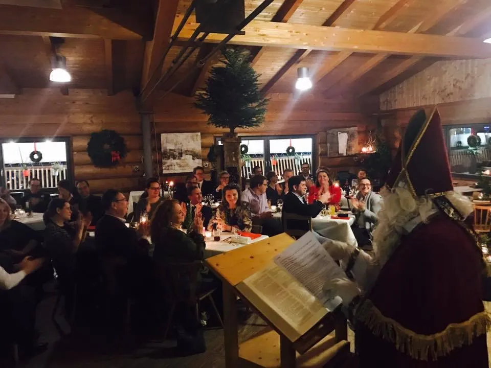 Weihnachtsfeier der WJ Rosenheim im Romanicum