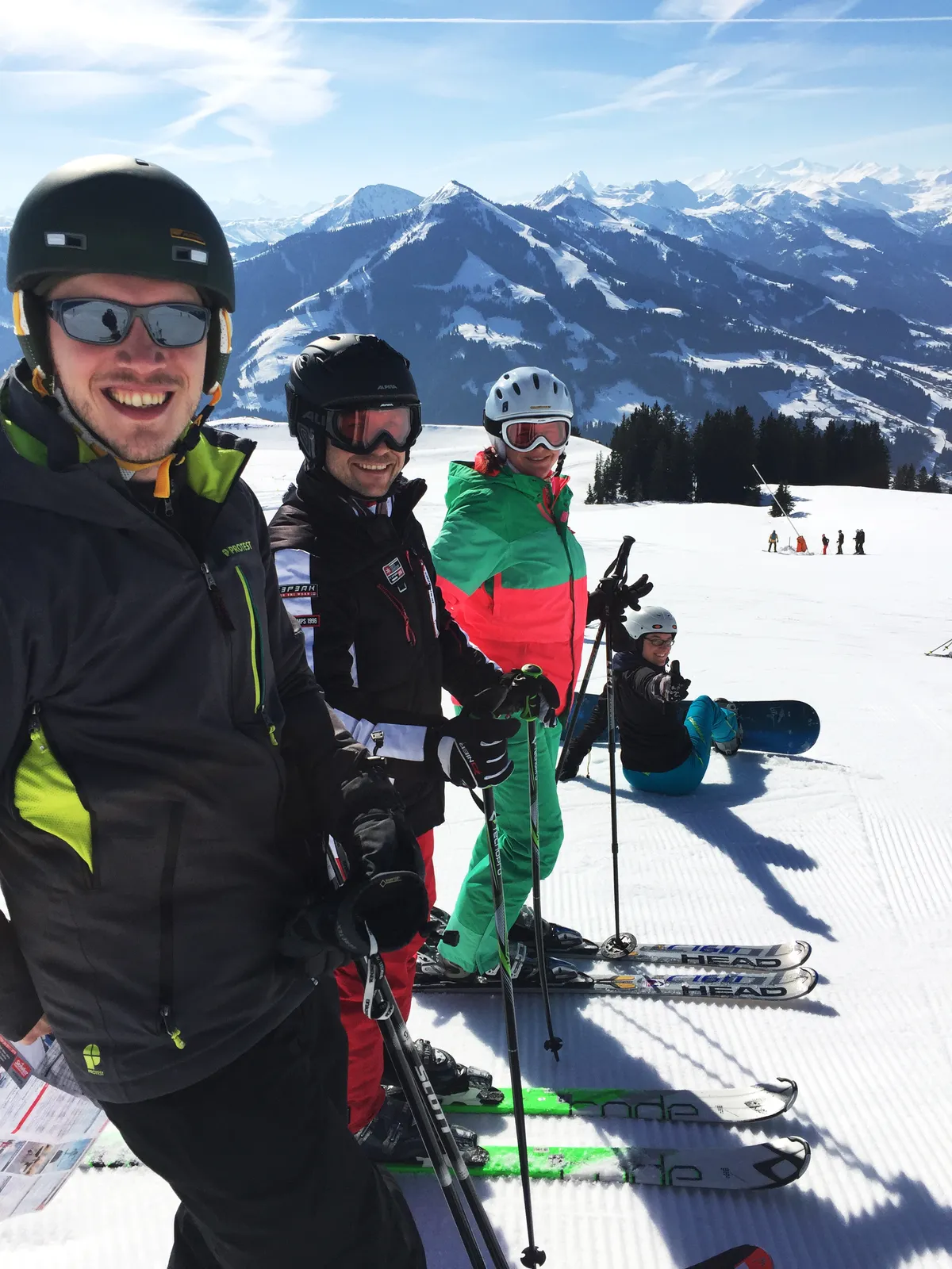 WJ Sportlich - Ski & Snowboard am Wilden Kaiser